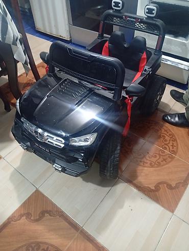plas kisi: Uşaq üçün elektrikli minik maşını - Korpus: qara rəng, SUV tipli — 5