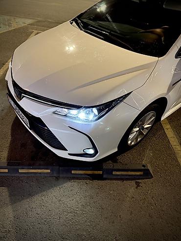 Toyota: Toyota Corolla: 2019 г., 1.8 л, Вариатор, Гибрид, Седан — 7