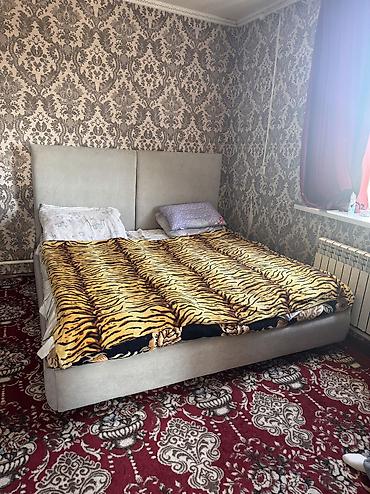 Кухонные гарнитуры: Кухонный гарнитур — 10