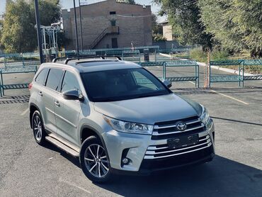 тойота автомобиль: Toyota Highlander: 2018 г., 3.5 л, Автомат, Бензин, Внедорожник