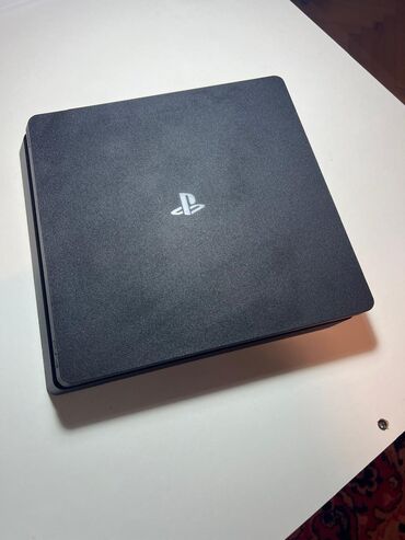 playstation 4 500gb: Sony playstation 4 500GB 2 original pult 3 disk Son versiya PROŞIVKA