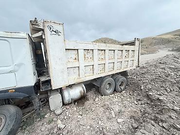 евро тонник: Самосвал HOWO 6x4 (трёхосный) - Компоновка: задняя двухскатная — 9