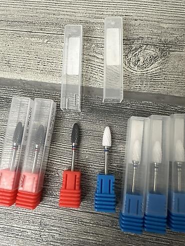 Manikür, pedikür aparatları: Peşəkar manikür üçün tam dəst Tərkib: - Strong 210 frez aparatı – — 3