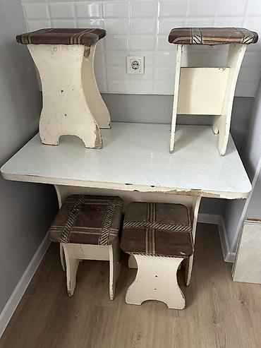 study table: Стол и 4 табуретки! — 1