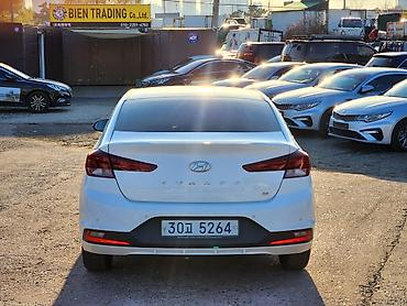 Hyundai: Hyundai Avante: 2017 г., 1.6 л, Автомат, Бензин, Седан — 4
