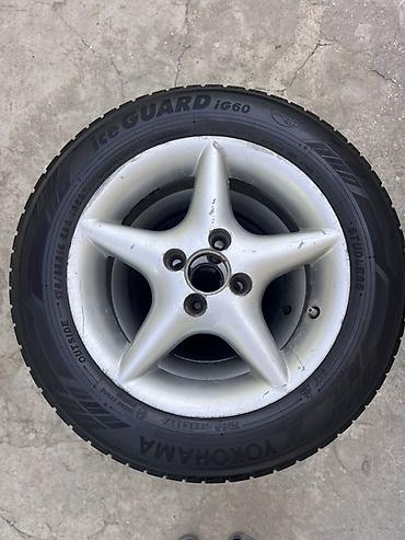 мониторы на подголовник: Комплект автоаксессуаров: 1) Шины зимние Yokohama iceGUARD iG60 - — 1