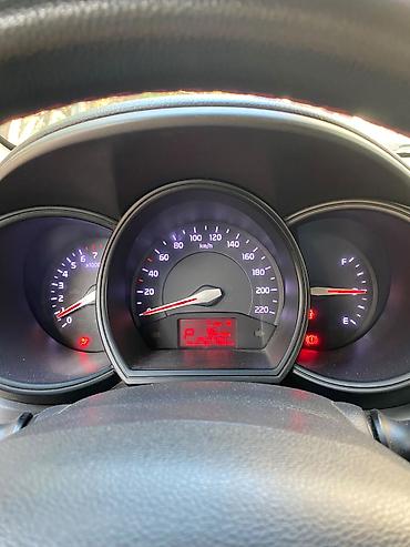 kia bongo: Kia Rio sedan – qırmızı rəng - Kuzov: 4 qapılı sedan, parlaq qırmızı — 8