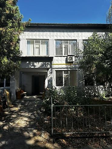 офис в жилом доме: Аренда офисов, 830 м², В административном здании, 1 линия, С отдельной кухней, С отдельным входом — 1