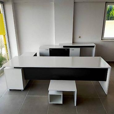 Ofis masası "ZX-Mebel"Əsas xüsusiyyətlər: 200*160 ölçü Erqonomik