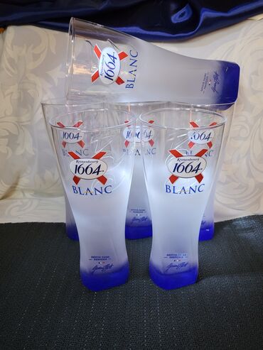 Čaše: Case nove,vintaz Kronenberg. Case za pivo,komada 6 u ceni. Cena je — 1