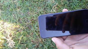 ош бу телефон: IPhone 8, Б/у, 64 ГБ, Черный, Зарядное устройство, 100 %