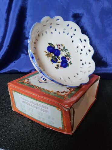 Činije: Bombonijera nova Capo di Monte,vintaz Italija. Nova bombonijera — 2