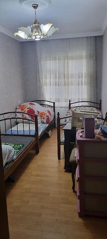 ev alqi satqi kreditle: Bakı, 8-ci mikrorayon, 3 otaqlı, Köhnə tikili, 58 kv. m — 7