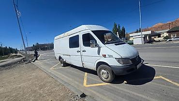 corea cars.com: Mercedes-Benz Sprinter (длинная база, высокий кузов), белый фургон — 3