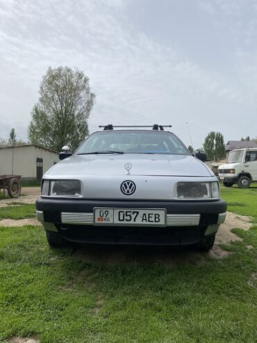 wolksvagen sharan: Volkswagen Passat: 1991 г., 2 л, Механика, Бензин, Седан