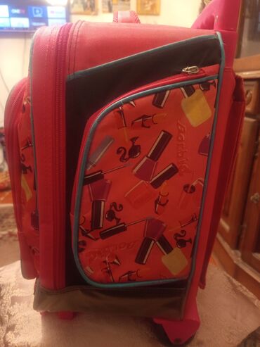 Məktəb çantaları: Barbie təsvirli çəhrayı uşaq çamadanı/çantası - Ön hissədə böyük — 8