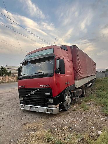 Тягач, Volvo, Тентованный — 1