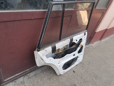 Auto delovi: Vrata zadnja leva Lada 2104 Karavan(bela)ZL3. Skinuta sa rastavljenog — 8