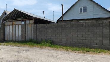 продажа домов в городе бишкек: 79 м², 4 комнаты, Требуется ремонт Без мебели