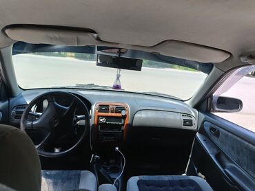 спринтер не рабочий: Mazda 626: 1999 г., 1.8 л, Механика, Бензин, Универсал