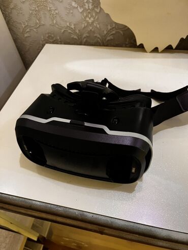 Opel: VR eynəyi – smartfon üçün - 360° video və oyunlar üçün VR eynəyi - Ön