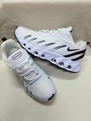 Patike: DN
41-46 
Cena 3600 din — 4