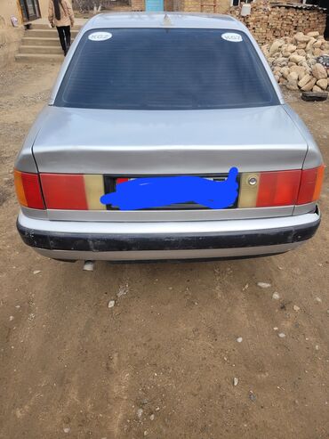 audi 100 2.6 mt: Audi 100: 1993 г., 2 л, Механика, Бензин, Седан