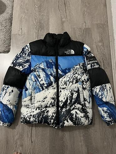 noisy may jeans: The North Face x Supreme puffer jakna – Mountain Print - Model — 1