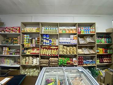 сундук цена: Продуктовый мини дукон сатылат 15 кв м. ( местосу жок) полка — 5