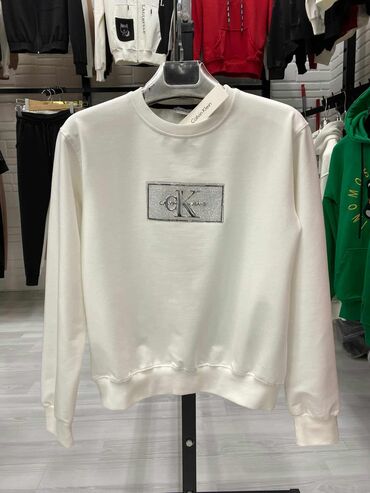 Dukserice: Ženski markirani duksevi
Uvoz Turska
s, m, l, xl, 2xl
2.900 din E — 11
