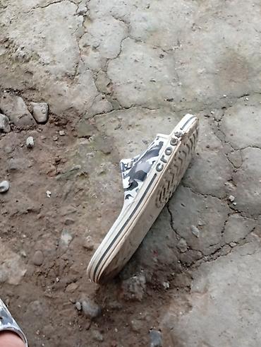 Босоножки, сандалии, шлепанцы: Мужские сандалии, 41, 41.5, Crocs, Б/у, цвет - Бежевый, Бесплатная доставка — 3