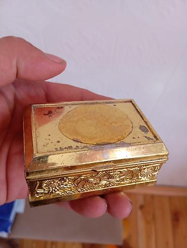 tap az lusturlar: Qızılı rəngli dekorativ zinət qutusu - Material: metal korpus, qızılı — 3