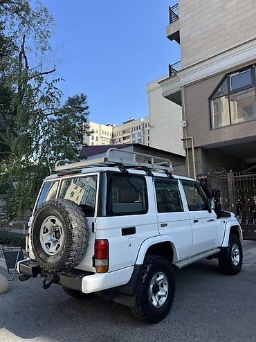 lend cruizer: Toyota Land Cruiser: 2014 г., 4.2 л, Механика, Дизель, Внедорожник — 4