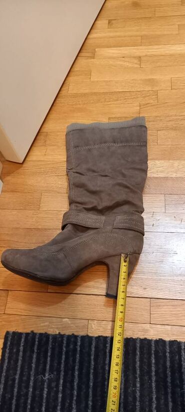 ugg lv boots: High boots, 37