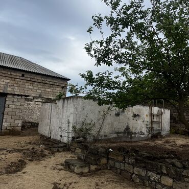 Həyət evləri və villaların satışı: 5 otaqlı, 200 kv. m, Kredit var, Orta təmir — 14