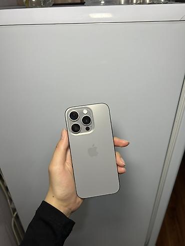 Apple iPhone: IPhone 15 Pro, Б/у, Natural Titanium, Зарядное устройство, Чехол, Коробка, 86 % — 9