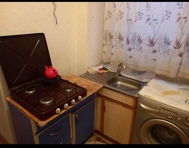 Uzunmüddətli kirayə mənzillər: Kiraye verilir seliqeli aileye.kamunal və digər xərclər qalan şəxs — 5