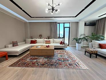 boulevard: For rent a 3 bedroom apartment in the Erkindik Boulevard area. 164 — 2