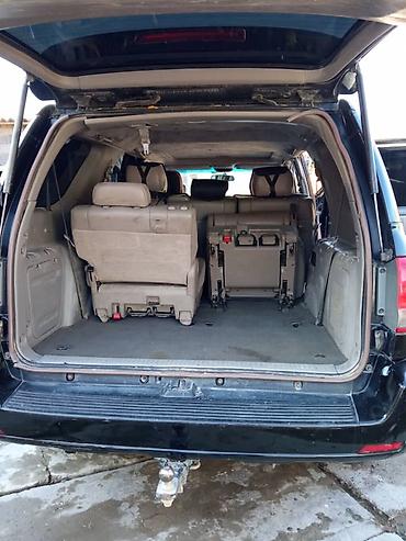 ендура мото: Toyota Sequoia: 2005 г., Бензин, Внедорожник — 7