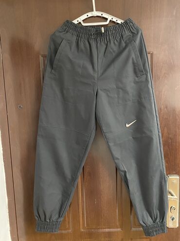 čizme novi sad: Nike, S (EU 36), color - Black