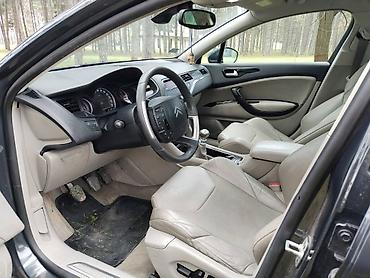 Citroen: Citroën C5 Tourer (karavan) – dizel - Motor: 2.0 HDi dizel - Menjač — 10