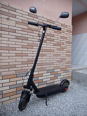 самокат: Elektrik skuter – şəhər içi rahat hərəkət üçün praktik model. Skutr — 1