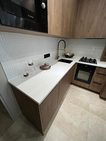 Кухонные гарнитуры: Кухонный гарнитур угловой в современном минималистичном стиле - — 2