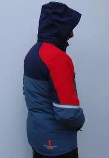 Zimske jakne: Muška zimska jakna sa kapuljačom - Boje: teget, crvena i siva/plava — 24