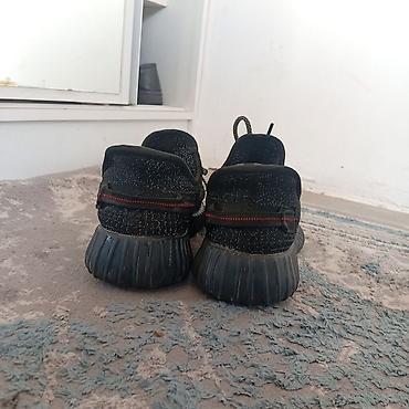 монклер куртка: Эркектердин кроссовкасы, 44, Adidas, Колдонулган, түсү - Кара, Өзү алып кетүү — 1