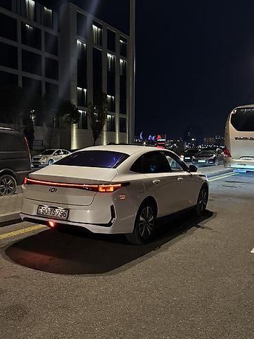 tesla qapı: Tesla : 1.5 l | 2025 il 75000 km Sedan — 1