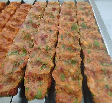 Ət məhsulları: ƏVƏZEDİCİ KABAB DÜRÜMÇU. əlavə məlumat almaq istəyən zəng eləsin bayaq — 2