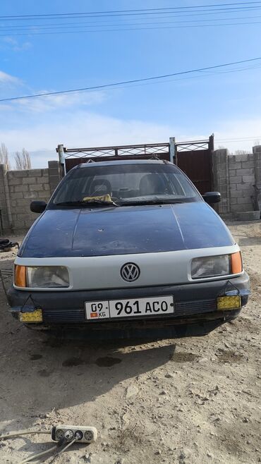 куплю машину пассат: Volkswagen Passat: 1988 г., 1.8 л, Механика, Бензин, Универсал