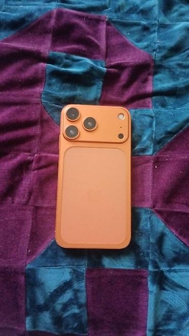 note 2: Смартфон с экраном с вырезом под айфон 11 фронтальную камеру и тройным — 1