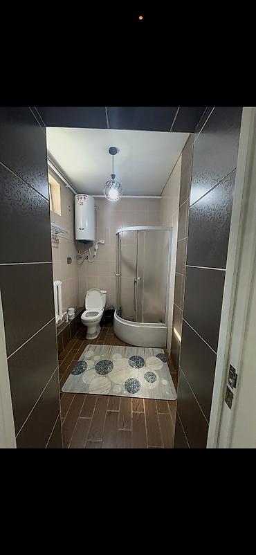 Продажа коттеджей и домов: Просторный одноэтажный дом с благоустроенным двором. - Фасад: отделка — 13